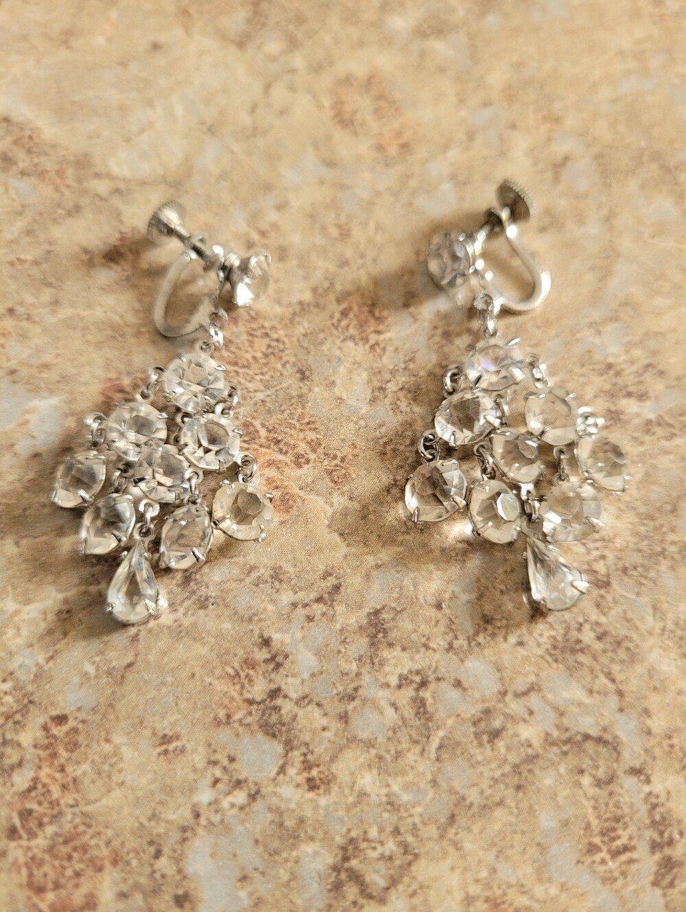 Vintage Estate Silver Tone Crystal Rhinestone Dangle Drop Earrings - Screw-on